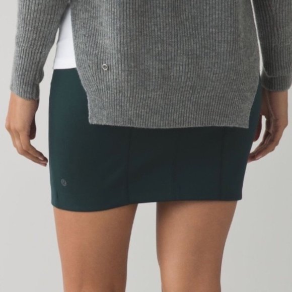 lululemon athletica Dresses & Skirts - Lululemon &go Cityfarer Skirt